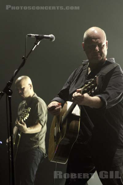 PIXIES - 2013-09-30 - PARIS - Olympia - Joey Santiago - Charles Michael Kittridge Thompson